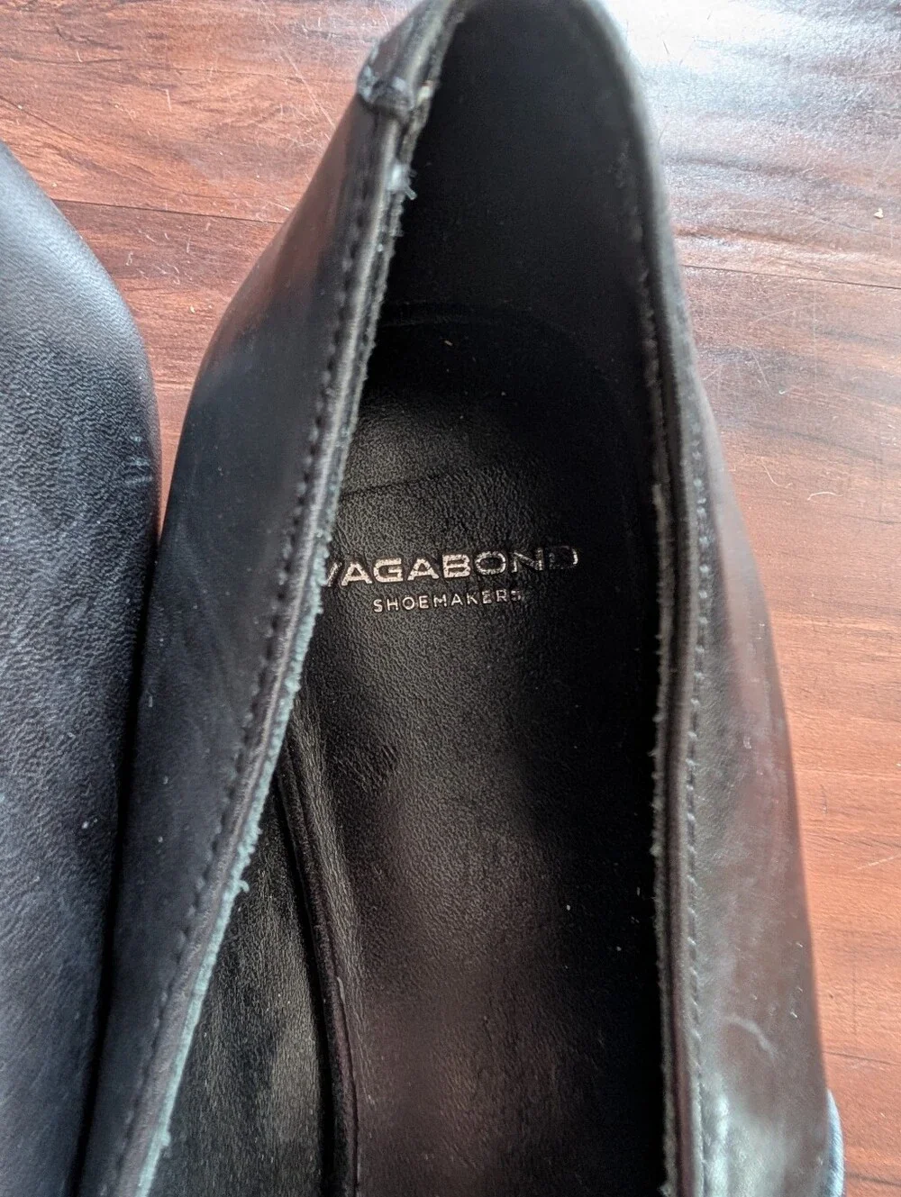 Vagabond Wioletta Buckle Strap Pointed Ballet Flats in Black Leather